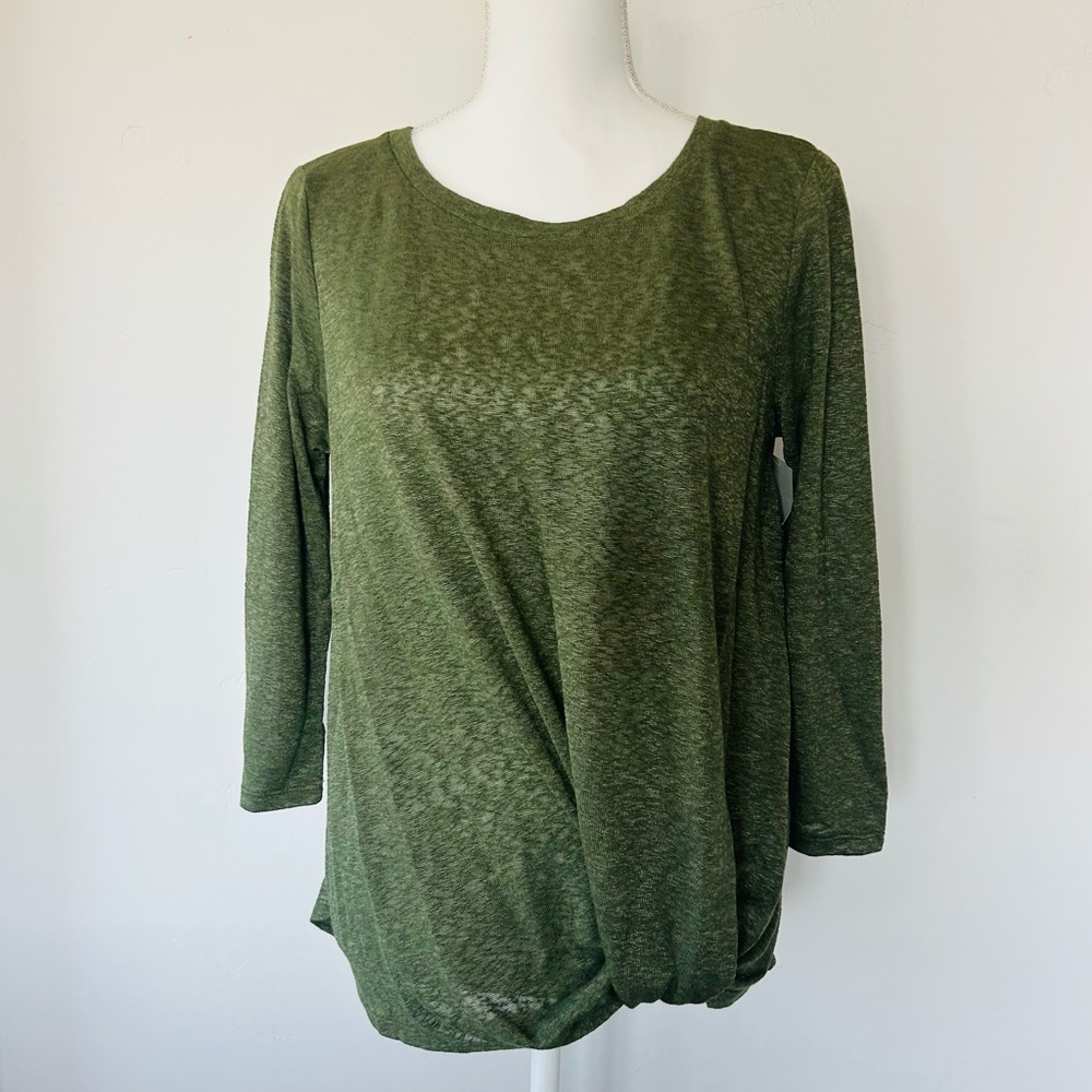 NWT Green Bobeau 3/4 sleeve Top☘️